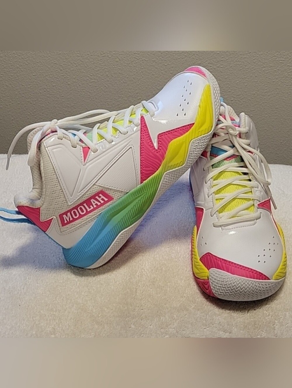 MOOLAH Kids Press Break Y2K Basketball Shoes, Neon Glo